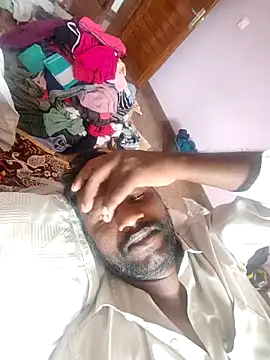 Paramkeerthi 现场XXX聊天