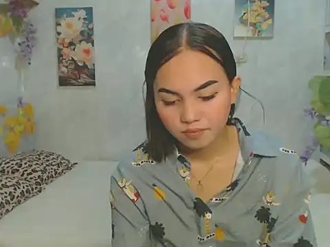 ur_asiankat Pertunjukan Webcam