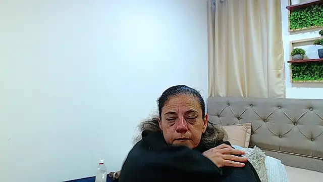 دردشة sasi_luna الجنسية المباشرة