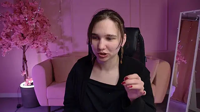 TessaMill Adlı Modelin Canlı XXX Sohbeti