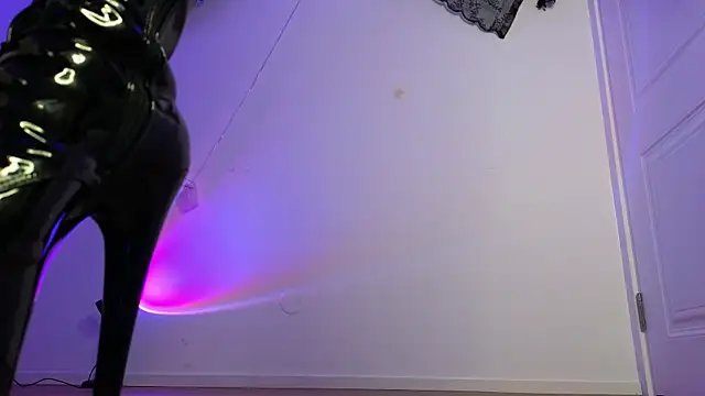 LilithMadden live XXX chat