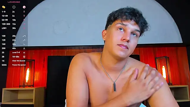 Leo_Savage_ élő XXX-chatje