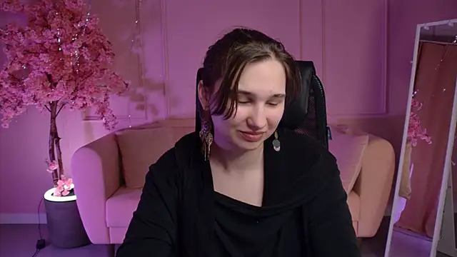 Chat +18 de TessaMill ao vivo