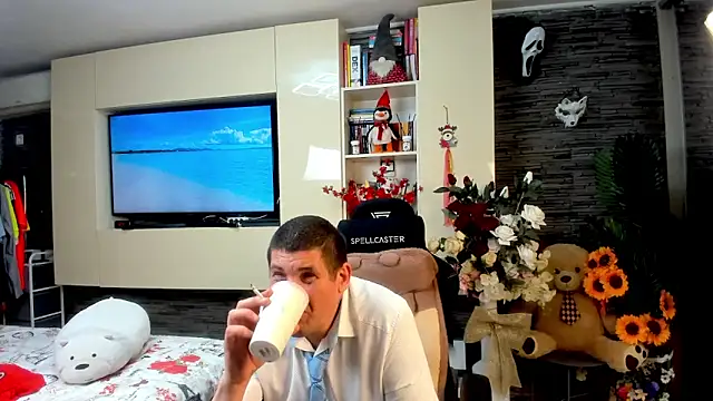 SpartacusDaddy48: διαδικτυακό σόου στην κάμερα