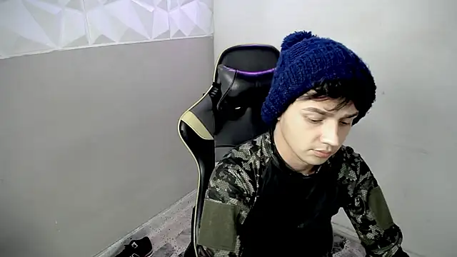 XXX chat uživo modela Mathias_twinkk