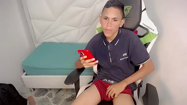 Chat XXX ao vivo de sombra_18
