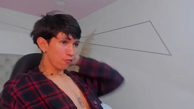Show modela AxelHopper na web-kameri