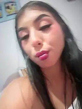 Chatroom XXX en direct de ariella_lovee