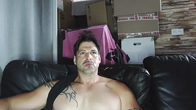 XxBigboybandxX's Live Sex Cam Show