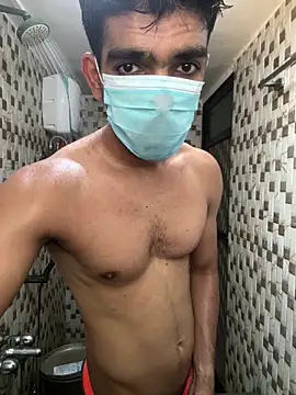 BadBoyTom78 网络视讯表演