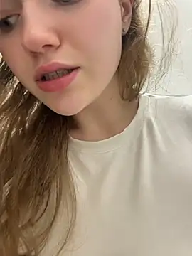 RussianWoman's Live Sex Cam Show