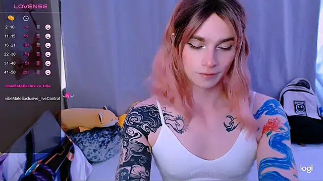 חדר צ'אט בשידור חי של Alice_Hells