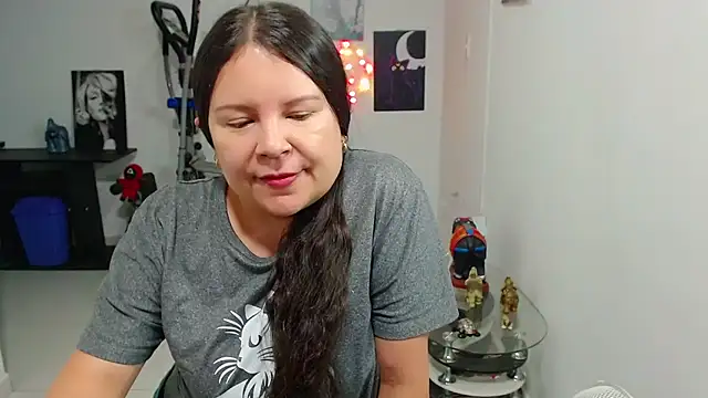 claryssa_ Show in webcam
