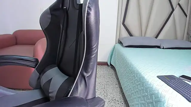 Bennet-Grayy's Webcam Show