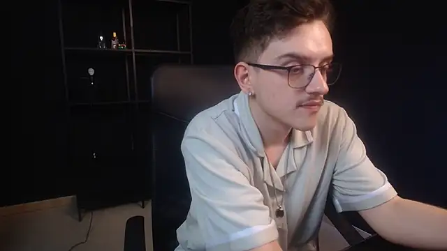 FelixStarkk's Live XXX Chat