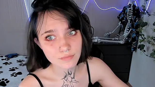 Elastikisss' Live XXX Chat