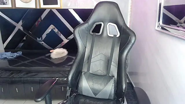 Arimeraki_v Chat XXX in diretta