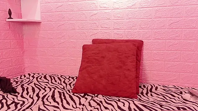 Red_Angell_ Webcam show