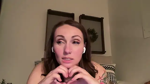 Ellz4's Webcam Show