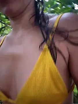 Chat +18 de Izabella_Bella ao vivo