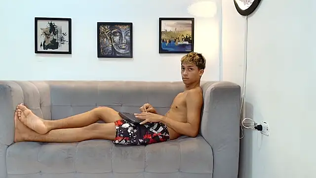 GOLD_BOYS élő XXX-chatje