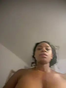 XXX chat uživo modela CharlottX