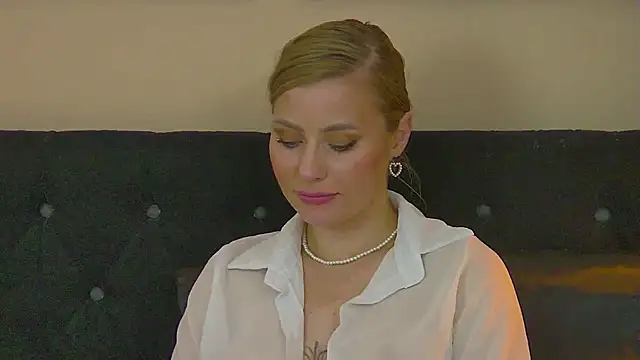 MisshaNight's Webcam Show
