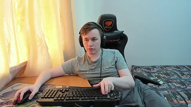 iliaskrislove 现场XXX聊天