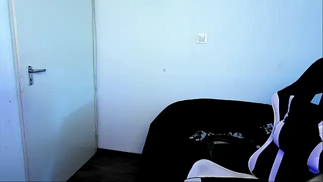 Chat XXX ao vivo de ShyHotNerd