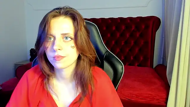 FreyaVeys' Live Chat Room