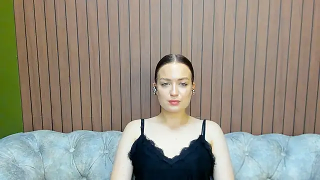 Mila_Richardson Obrolan Langsung XXX