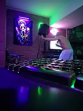 chronic_vibez Show in webcam