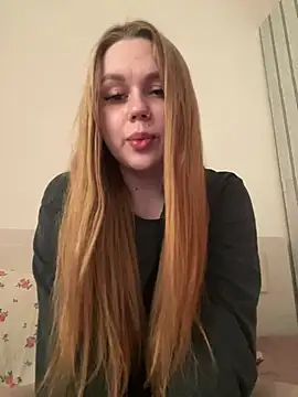 Marylallka5 Adlı Modelin Canlı XXX Sohbeti