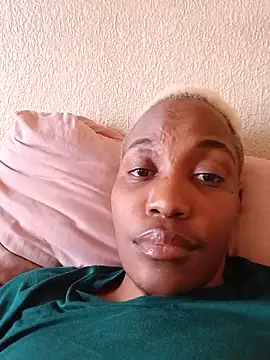 LadyShirley live XXX chat