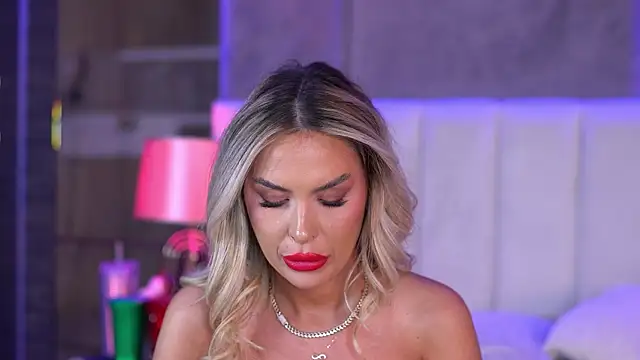 SelenaFrost Live XXX-Chat