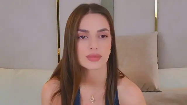 Chat +18 de BellaHalles ao vivo