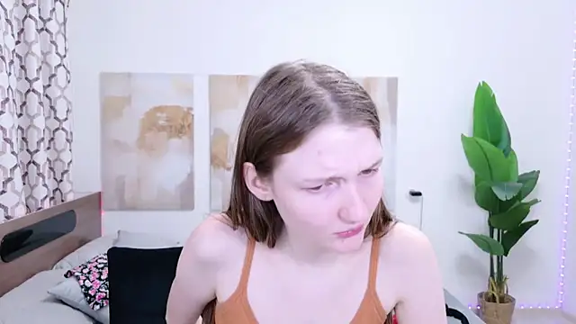 Chat +18 de NikaRain ao vivo