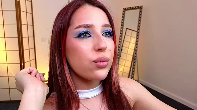 Chatroom XXX en direct de AnikaHarryson