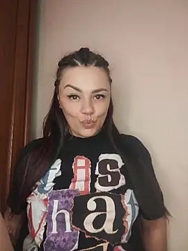 XXX chat uživo modela KrissSexi