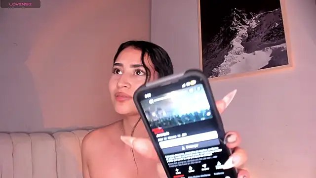 lara_madisson's Live XXX Chat