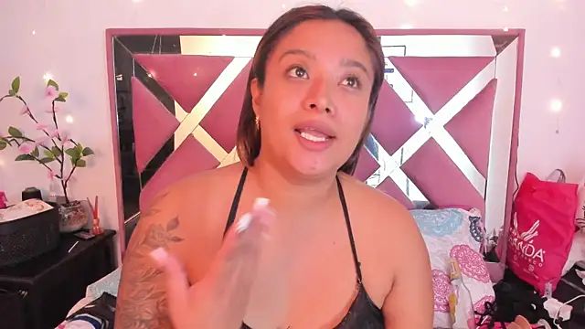 bellalumi Chat XXX live