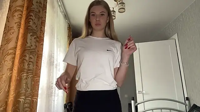 HoneysPiee Webcamshow