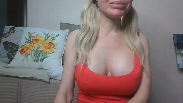 Show modela AnnyPat na web-kameri