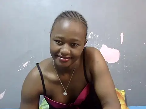XXX chat uživo modela Petite_Ebony10