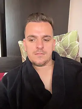 Huge_cock22cm Webcamshow