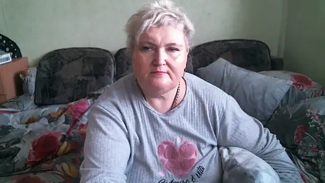 Lana555 Adlı Modelin Canlı XXX Sohbeti