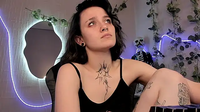 Elastikisss' Live XXX Chat
