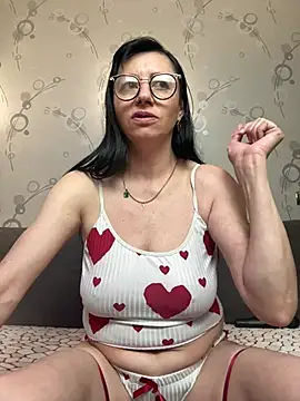 Amberhotqueen Adlı Modelin Canlı XXX Sohbeti