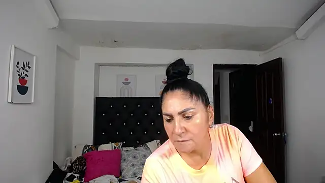 mature_bigboobs10's Live XXX Chat