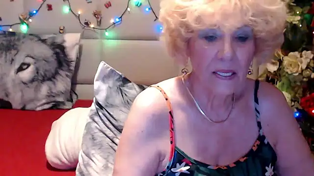 HappyWomanOn Webcamshow